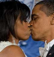 Поцелуй Обамы был ужасен. Фото