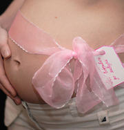 Аквааэробика во время беременности облегчает роды