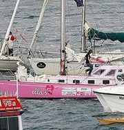 Школьница на розовой яхте объедет мир