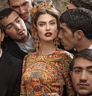 Dolce&Gabbana предлагает начинать готовиться к зиме. Модные фото