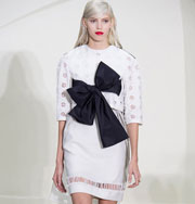 Унисекс-платья от Christian Dior на Неделе высокой моды в Париже. Фото