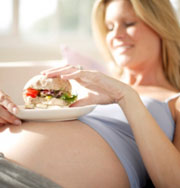 Фигура ребенка зависит от рациона мамы во время беременности