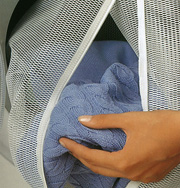 В стиральной машинке белье заражается бактериями: самая необычная новость 2013 года