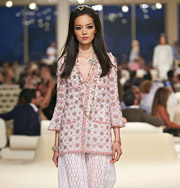 Мода: Chanel посвятила коллекцию городу Дубаи