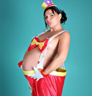 Курьезные, неожиданные и даже на грани фола костюмы для беременных. Фото