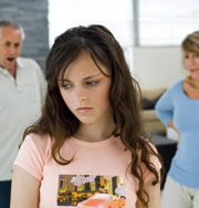 Из-за школьных проблем подростки ссорятся с родителями