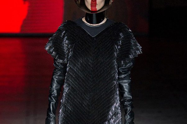 Неделя моды в Лондоне: крестоносцы от Gareth Pugh. Фото