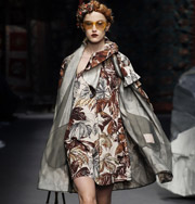 Неделя моды в Милане: необычные наряды от Antonio Marras к новой весне. Фото