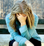 Из-за стресса в детстве взрослые люди страдают от депрессии