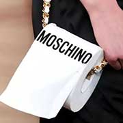 Moschino предлагает следующей осенью нарядиться в хлам и мусор! Фото