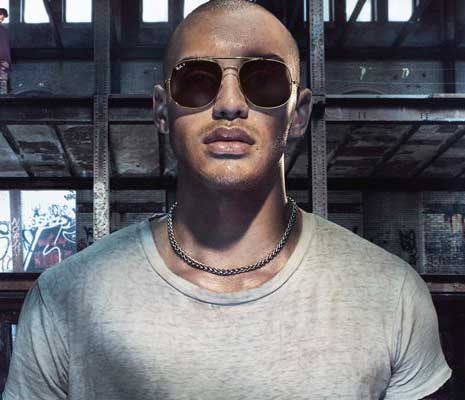 Мода: пришло время выбирать солнечные очки — Ray-Ban представил новую рекламную кампанию. Фото