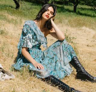 Мода: теплая летняя фотосессии Кендалл Дженнер для Sunday Times Style. Фото