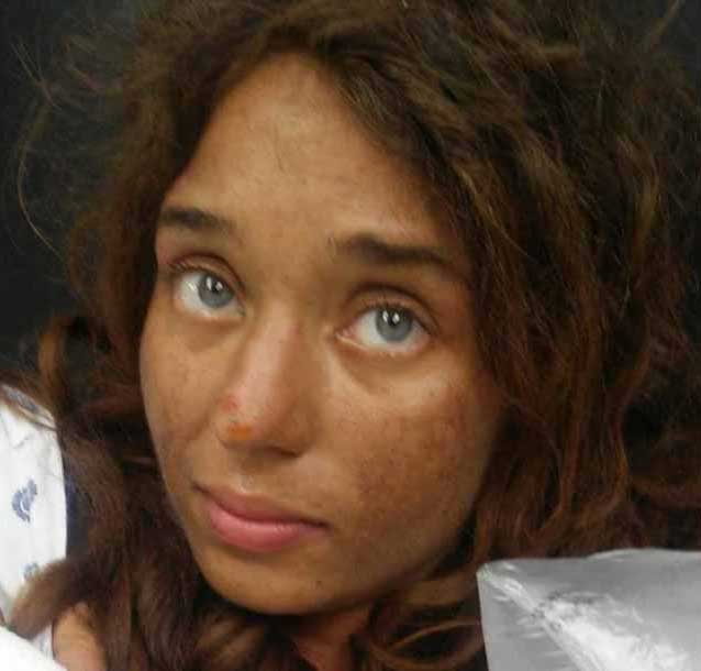 Девушка сумела выжить месяц в диком лесу без питьевой воды. Фото