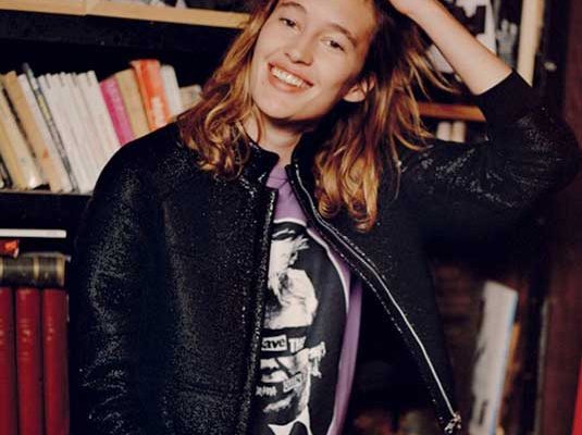 Мода: европейская классическая осень с Летицией де Монталемберт в L’Officiel Paris. Фото
