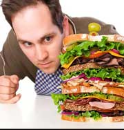 Еда в одиночестве приводит к ожирению