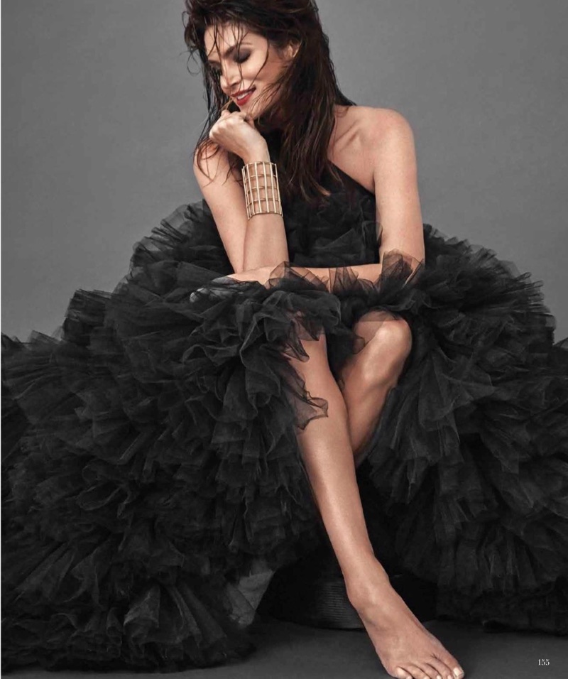 Мода: черная фотосессия Синди Кроуфорд для Harper’s Bazaar Mexico. Фото
