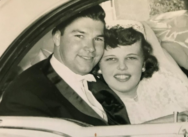 Муж и жена из США умерли в один день, прожив вместе 65 лет
