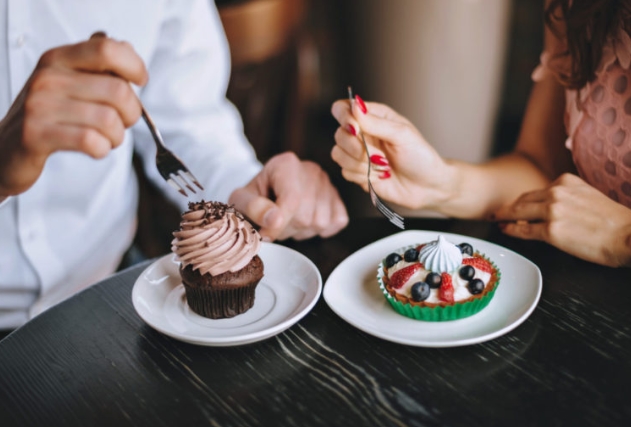 Почему люди зависимы от сладкого