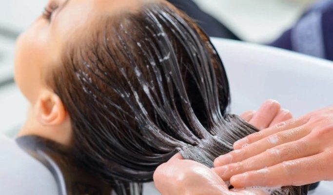 Вредно ли мыть голову каждый день?