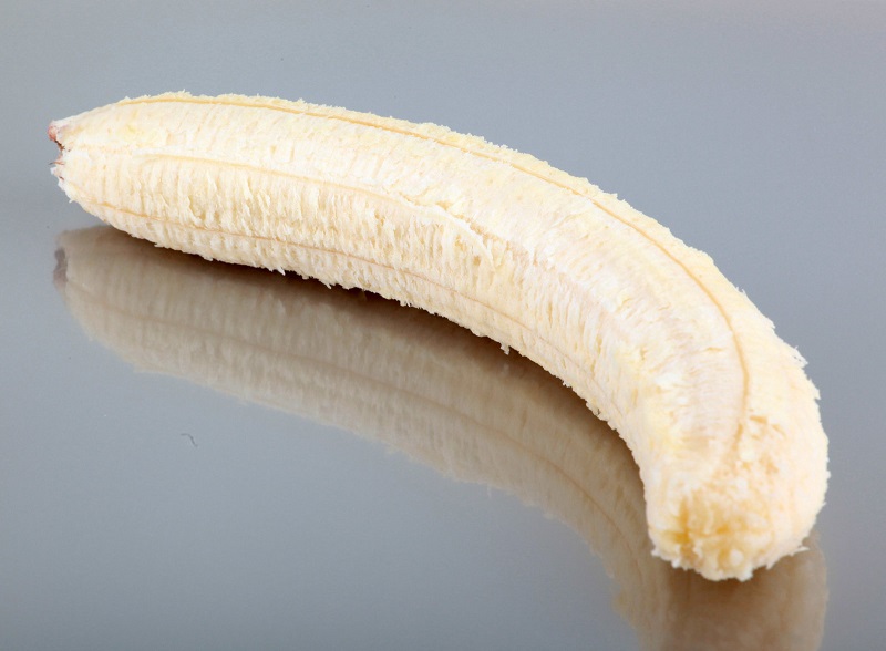 Сколько калорий в банане без кожуры?