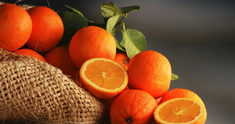 Сколько калорий в апельсине (одном) и чем он полезен