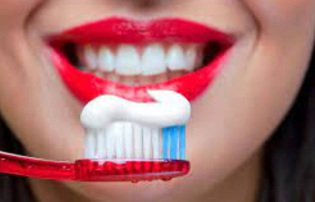 В чем польза и вред ежедневной чистки зубов