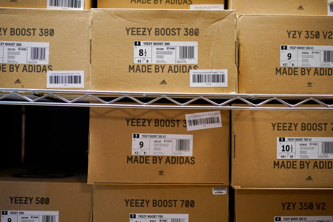 Кроссовки Yeezy продаются все хуже и хуже
