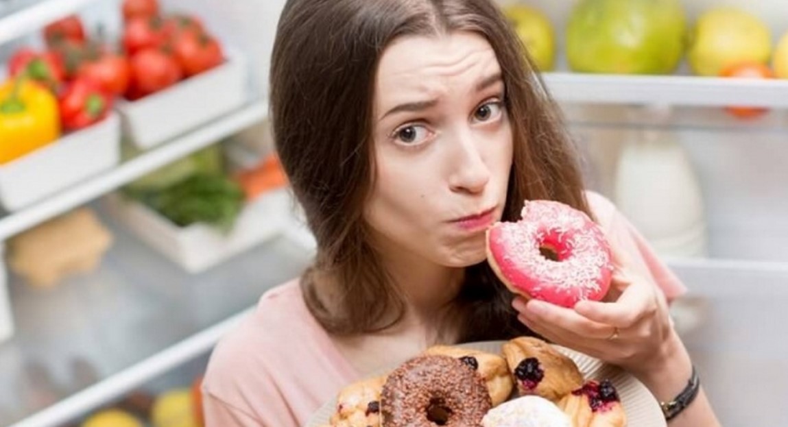 ТОП 5 признаков того, что вы едите слишком много сладкого