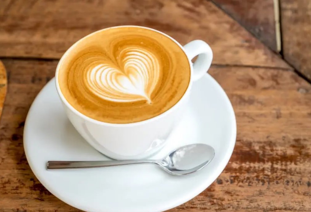 Четыре чашки кофе в день помогут похудеть
