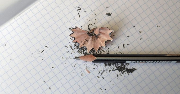 Что будет, если съесть грифель от карандаша: реальные последствия для организма