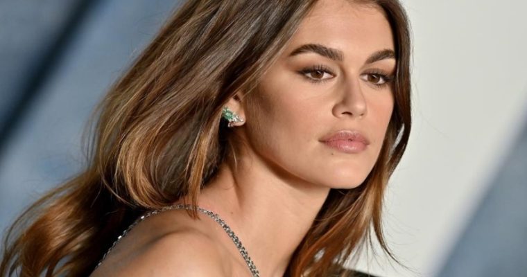 Дочь Синди Кроуфорд Кайя Гербер появилась на премьере в Нью-Йорке