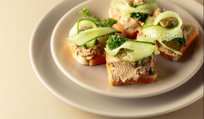 Вкус лета на хлебе: 5 нежных паштетов без лишних хлопот