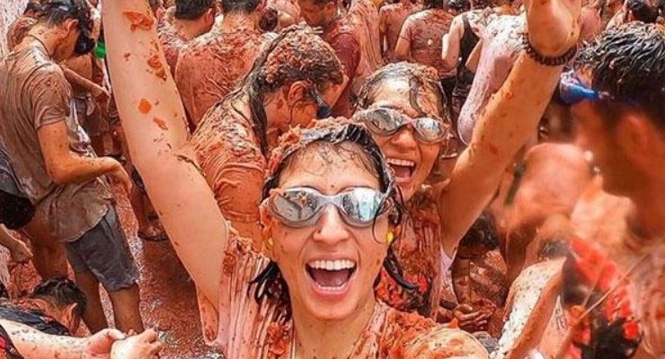 La Tomatina в Испании: как прошла знаменитая битва томатов