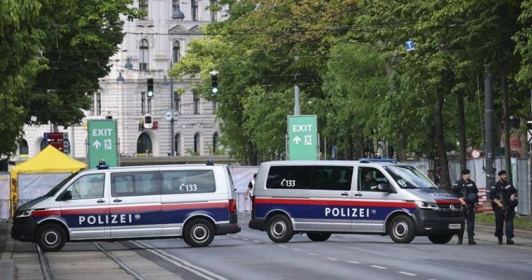 В Вене украли колье Van Cleef & Arpels с 673 бриллиантами