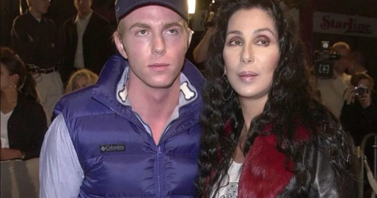 Шер обвинила невестку в попытке получить контроль над финансами сына